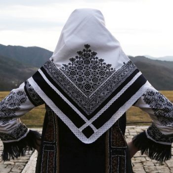 Ручная вышивка на Балканах